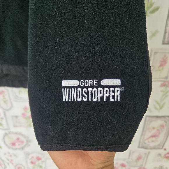 The North Face Women's Medium Black Full Zip Gore Windstopper Fleece Jacket - Picture 4 of 7